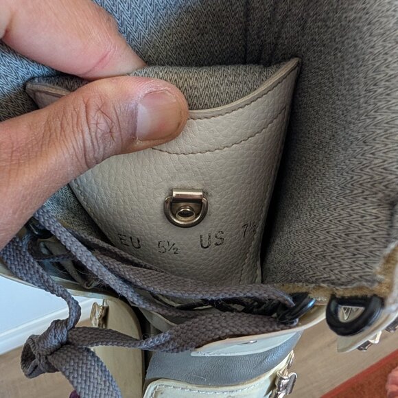 Koflach Women's Mountaineering Boots (Excellent Condition) - Picture 4 of 4